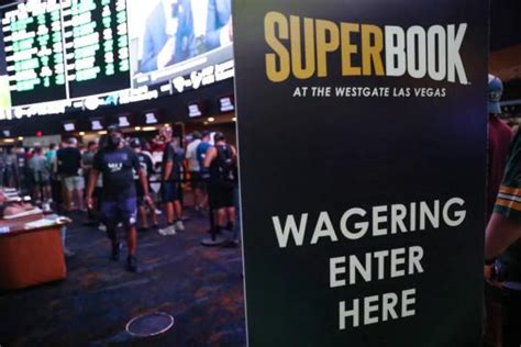 Westgate SuperBook offers reduced price for NFL, college .